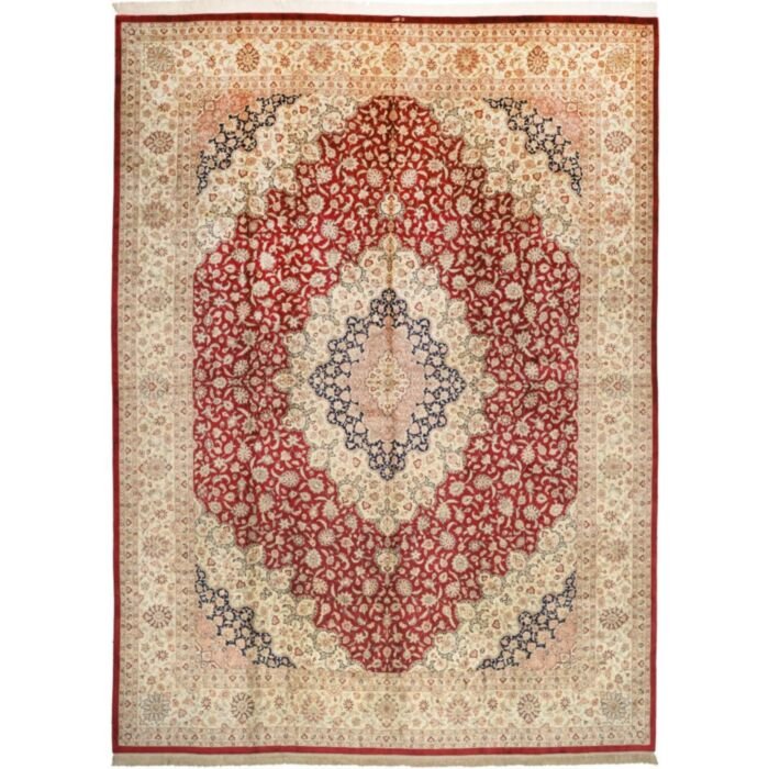 Ghom Silk 