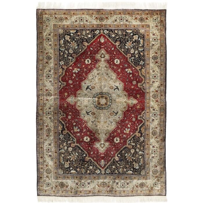 Ghom Silk