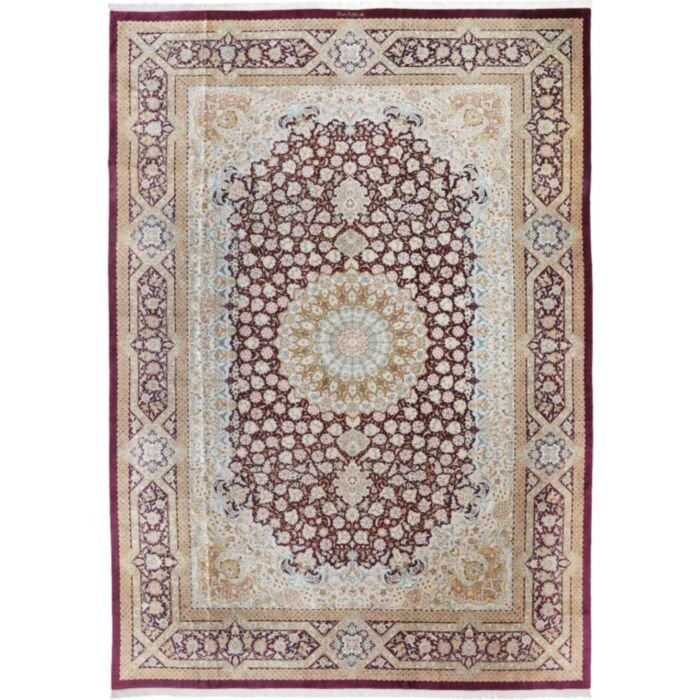 Ghom Silk 