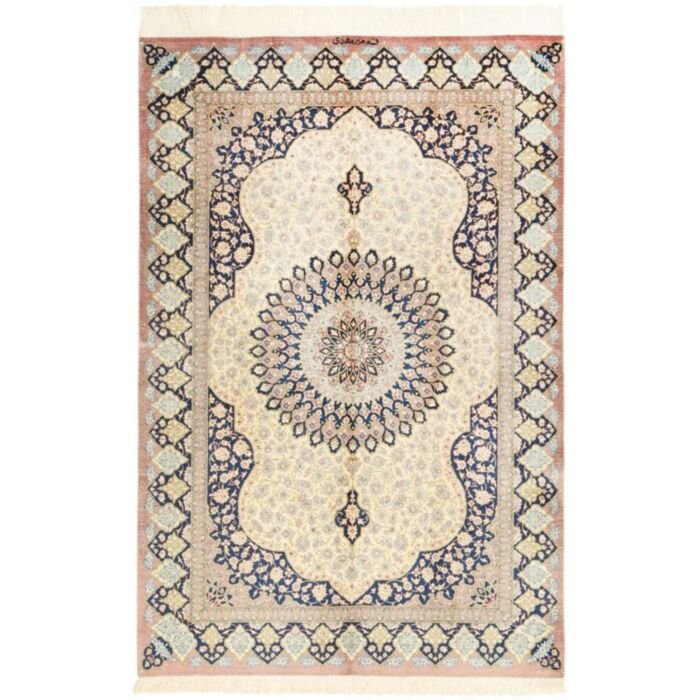 Ghom Silk 